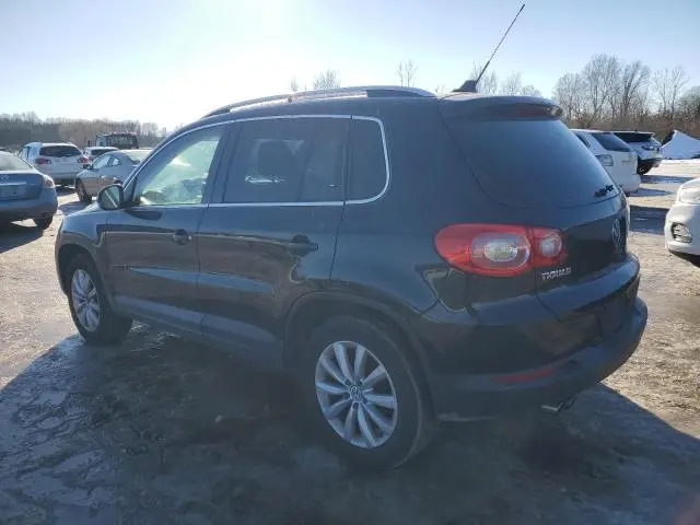 2011 VOLKSWAGEN TIGUAN S  