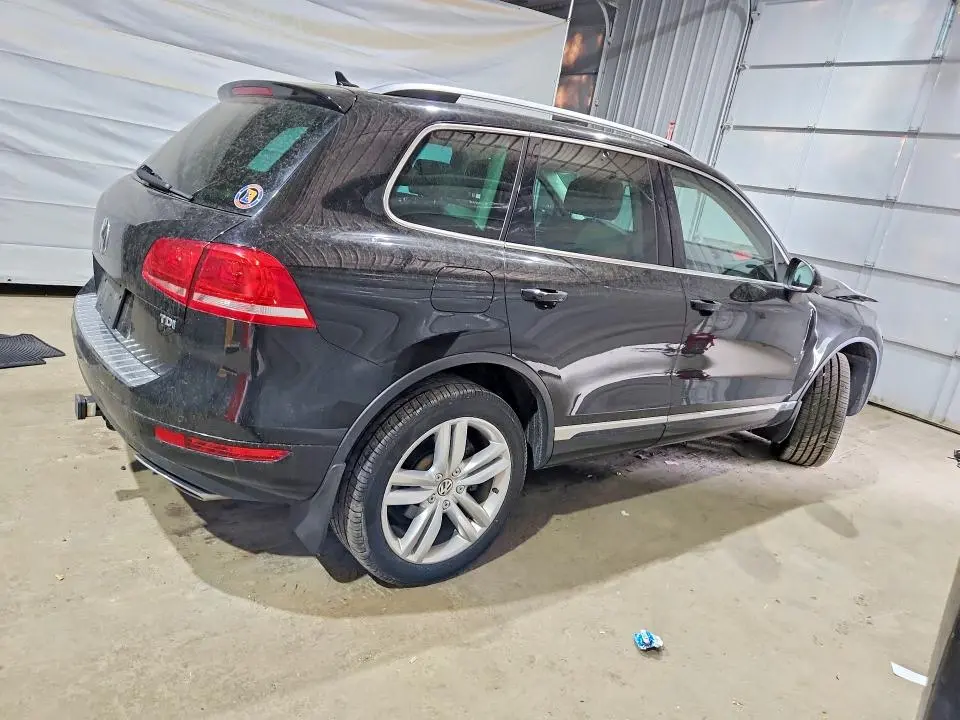 2013 VOLKSWAGEN TOUAREG V6 TDI  