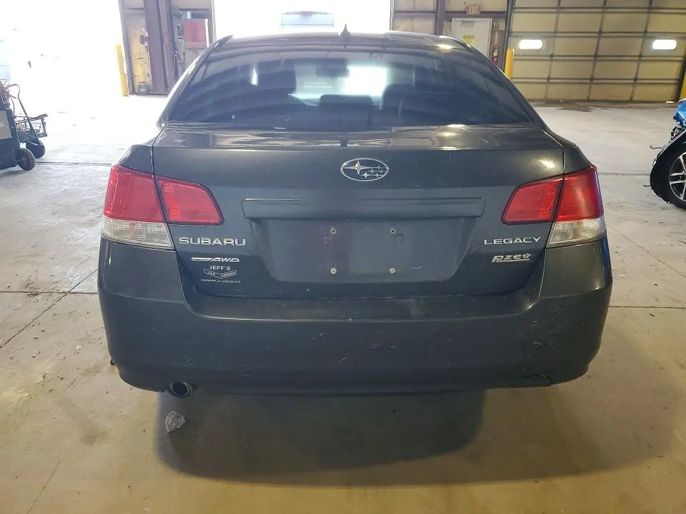2011 SUBARU LEGACY 2.5I LIMITED  