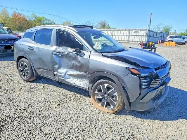 2025 NISSAN KICKS SV  