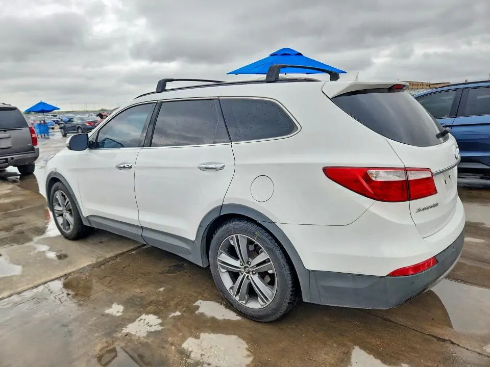 2016 HYUNDAI SANTA FE SE  