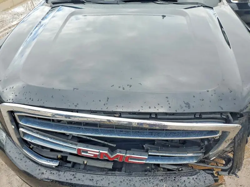 2016 GMC YUKON SLE  