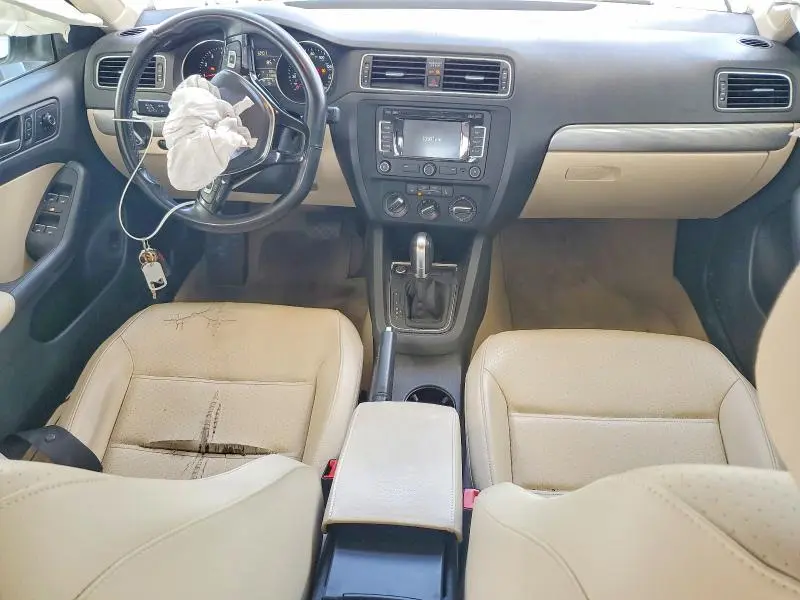 2015 VOLKSWAGEN JETTA SE  