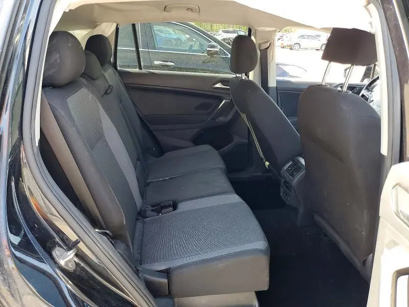 2018 VOLKSWAGEN TIGUAN   
