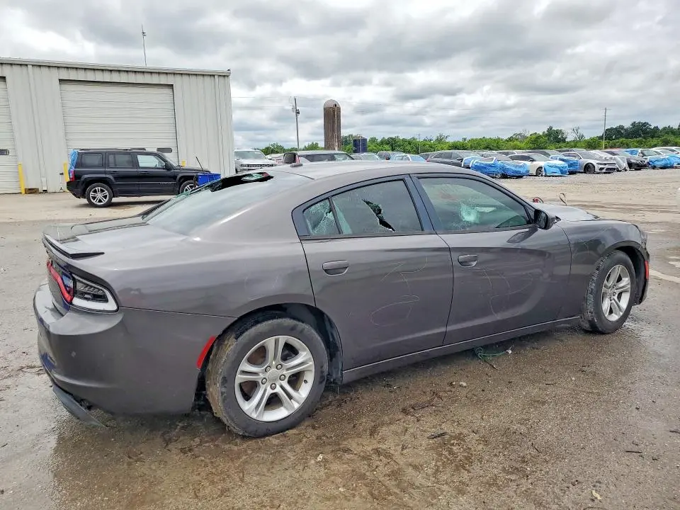2015 DODGE CHARGER SE  