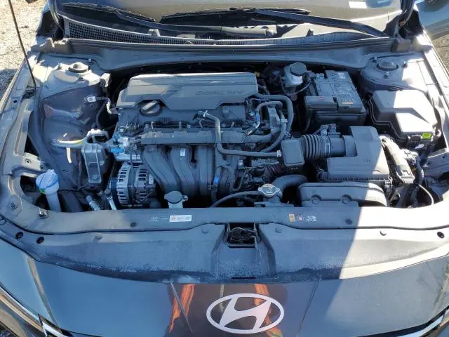 2025 HYUNDAI ELANTRA SEL  