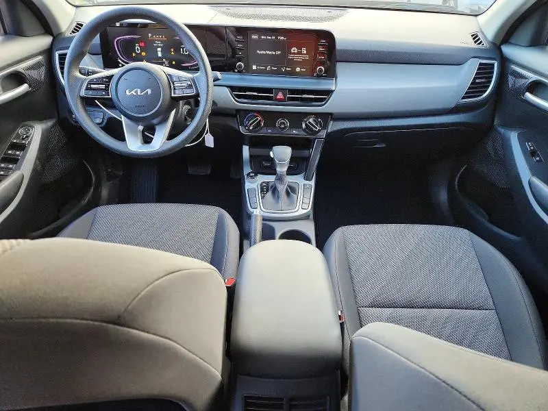 2026 KIA SELTOS LX  