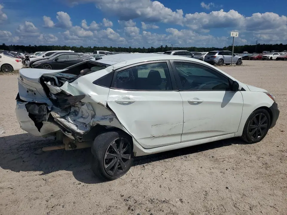 2013 HYUNDAI ACCENT GLS  