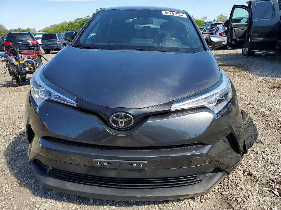 2018 TOYOTA C-HR XLE  