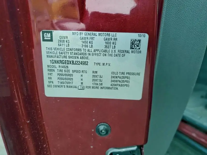 2011 CHEVROLET TRAVERSE LT  