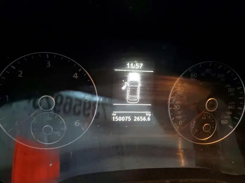 2013 VOLKSWAGEN PASSAT SE  