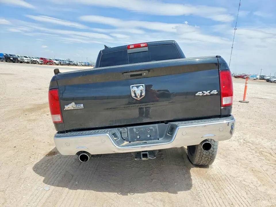 2017 RAM 1500 SLT  