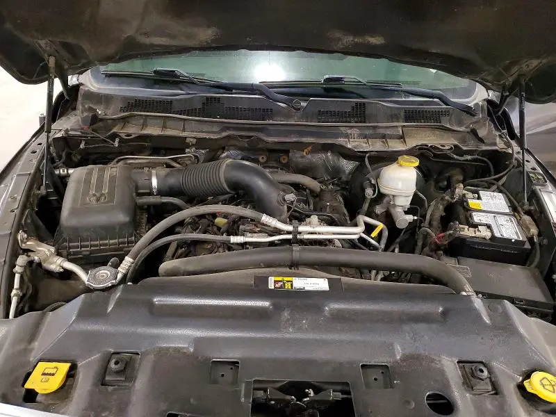 2018 RAM 1500 SLT 4WD 5.7L V-8