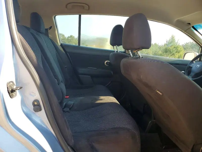 2011 NISSAN VERSA 1.8 S  
