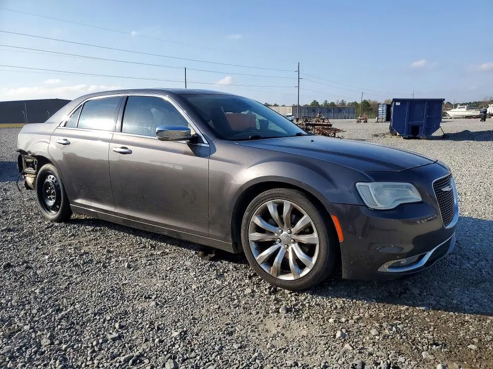 2017 CHRYSLER 300C   