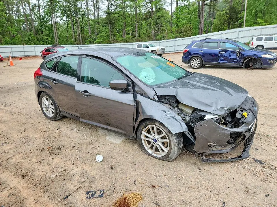 2018 FORD FOCUS SE  