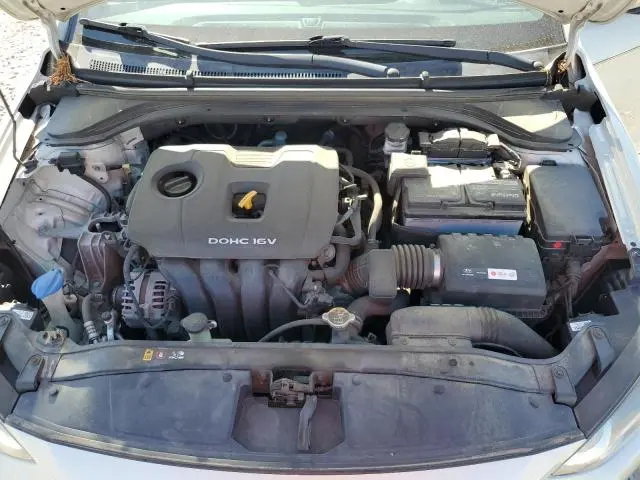 2017 HYUNDAI ELANTRA SE