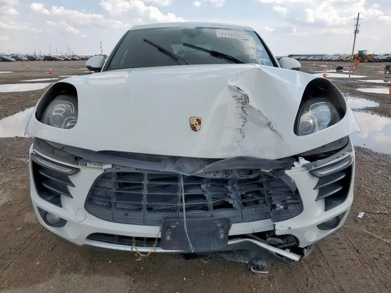 2018 PORSCHE MACAN SPORTS EDITION