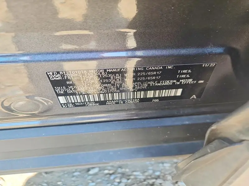 2022 TOYOTA RAV4 LE  