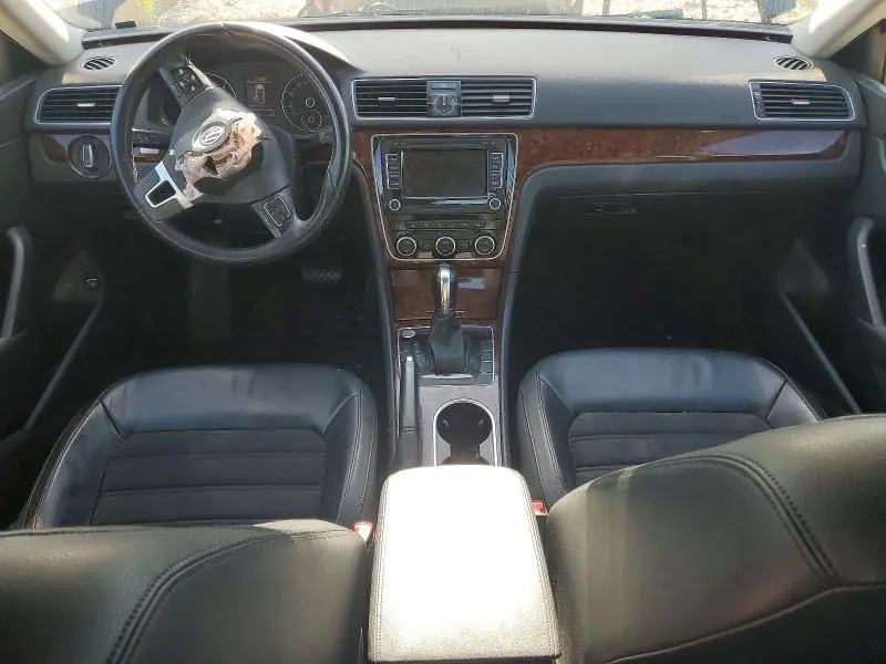 2013 VOLKSWAGEN PASSAT SEL  