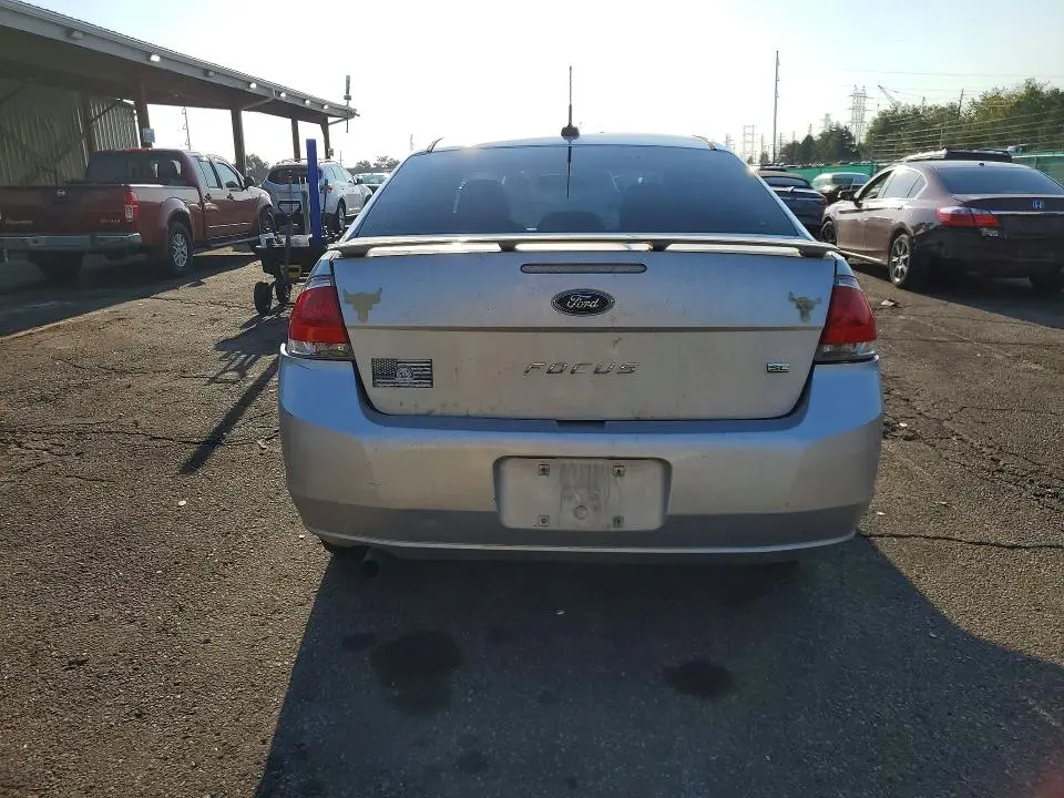 2011 FORD FOCUS SE  