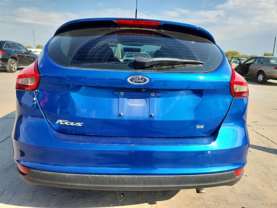 2018 FORD FOCUS SE  