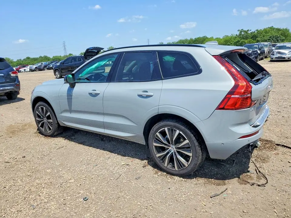 2025 VOLVO XC60 PLUS  