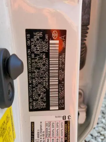 2019 TOYOTA C-HR XLE