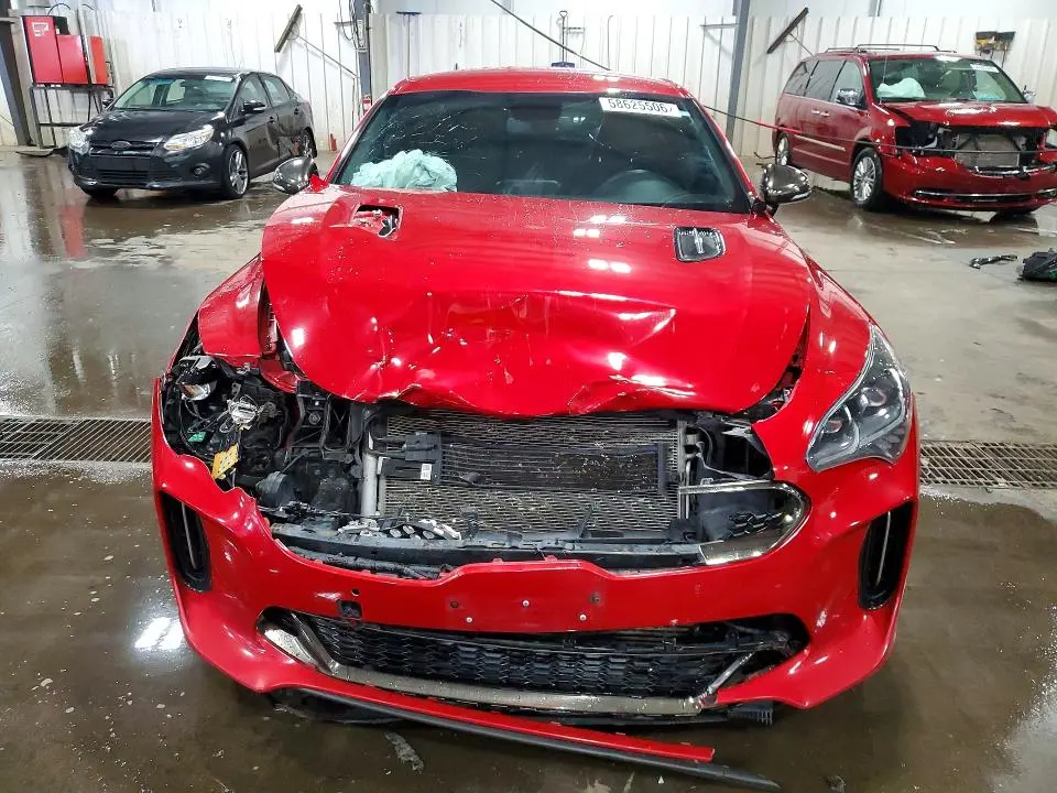 2021 KIA STINGER GT  