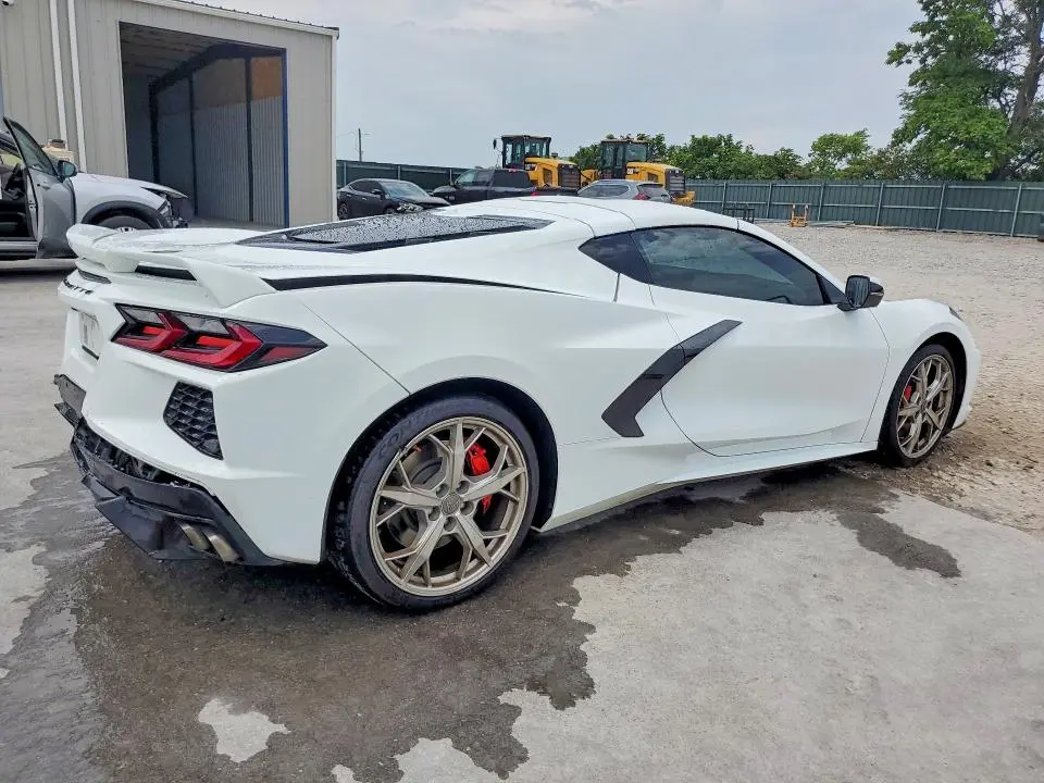 2022 CHEVROLET CORVETTE STINGRAY 2LT  