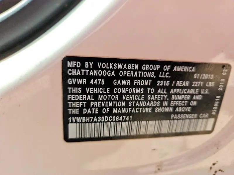 2013 VOLKSWAGEN PASSAT SE  