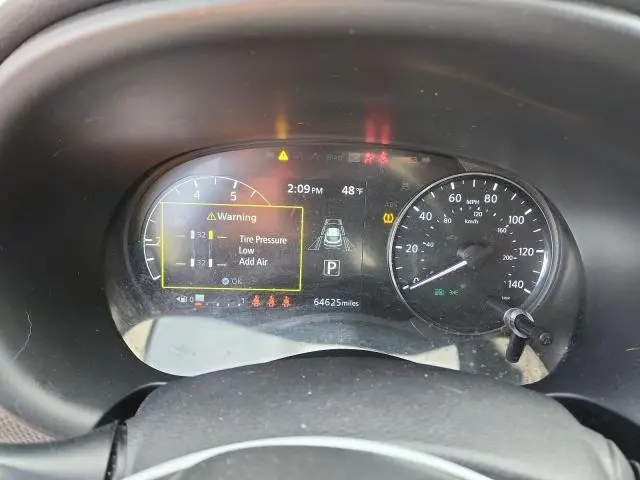 2022 NISSAN KICKS SV  