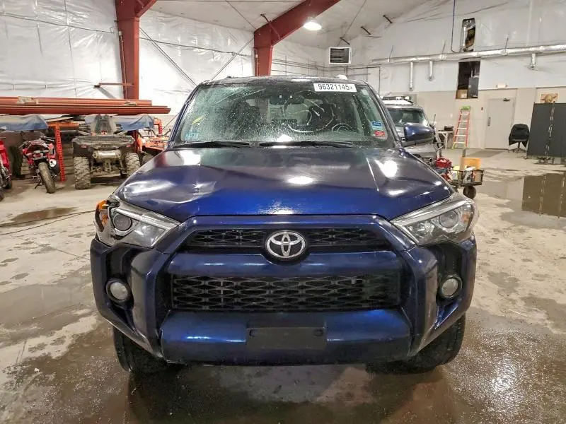 2015 TOYOTA 4RUNNER SR5  