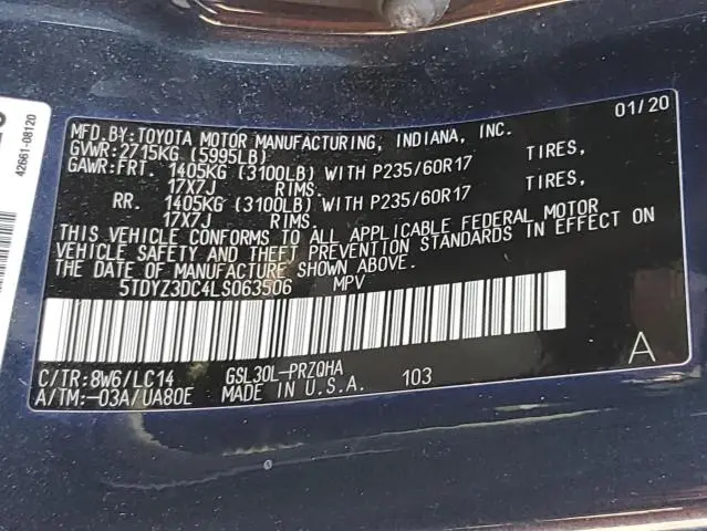 2020 TOYOTA SIENNA XLE  