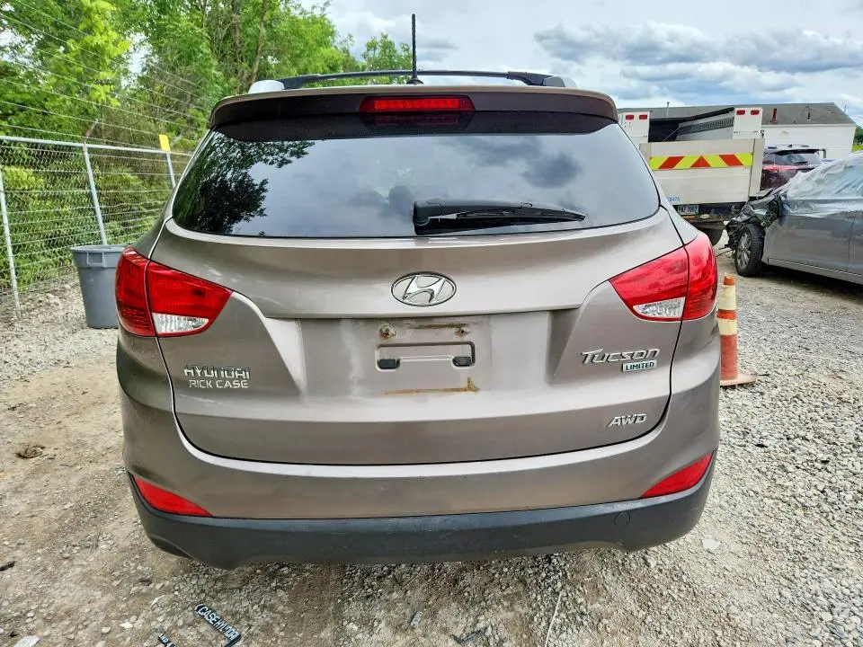 2013 HYUNDAI TUCSON LIMITED  