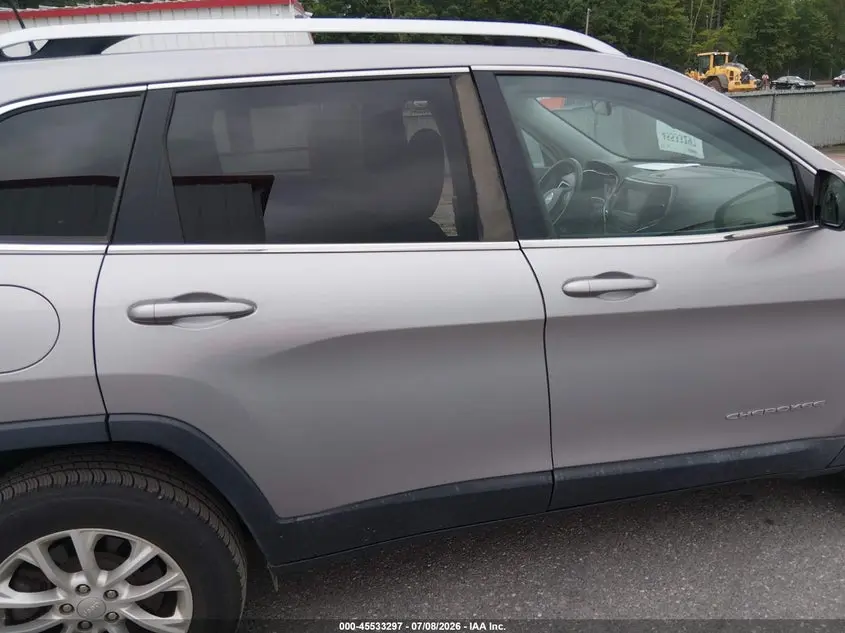 2019 JEEP CHEROKEE LATITUDE 4X4
