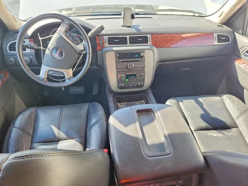 2010 GMC YUKON SLT  