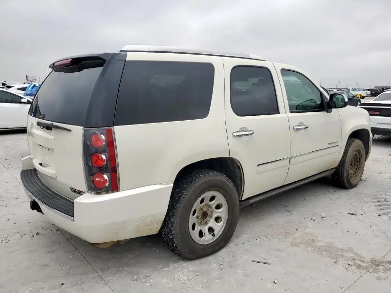 2011 GMC YUKON DENALI  