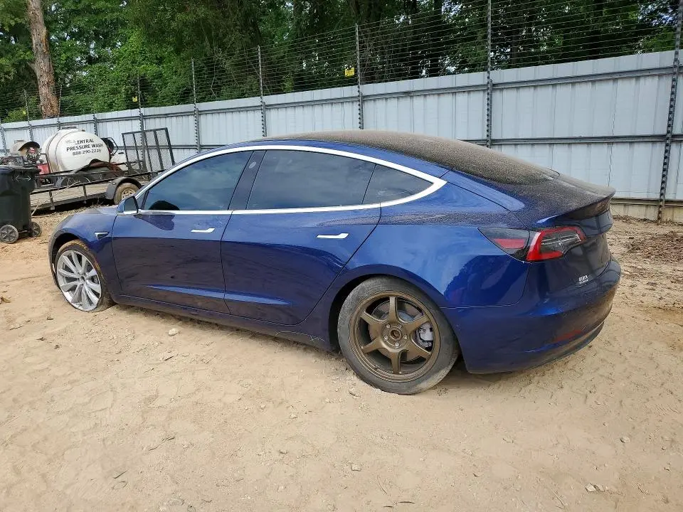 2018 TESLA MODEL 3   