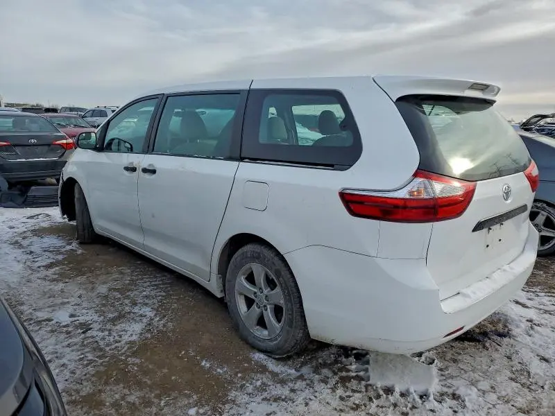 2015 TOYOTA SIENNA   