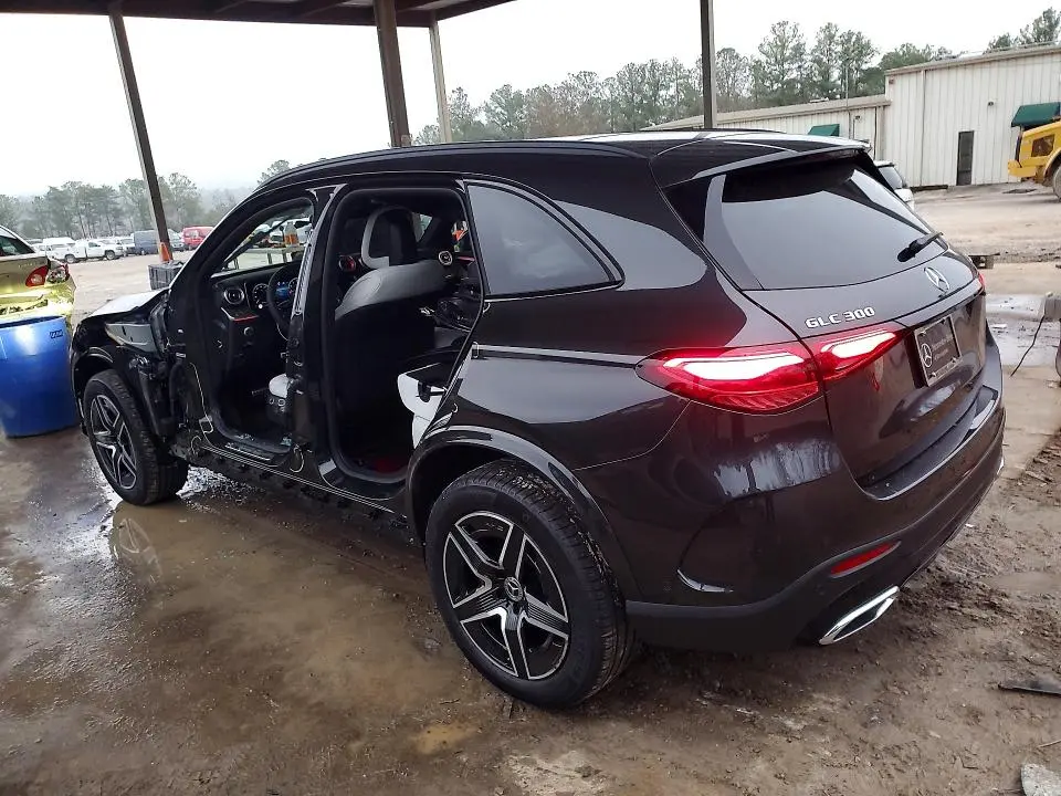 2026 MERCEDES-BENZ GLC 300 4MATIC  