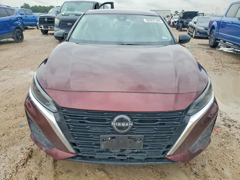 2024 NISSAN ALTIMA SV  