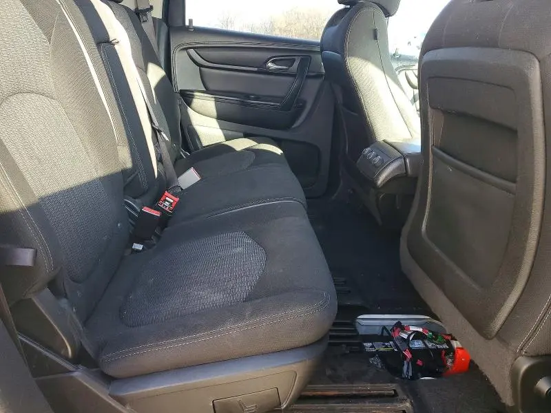 2015 CHEVROLET TRAVERSE LT  