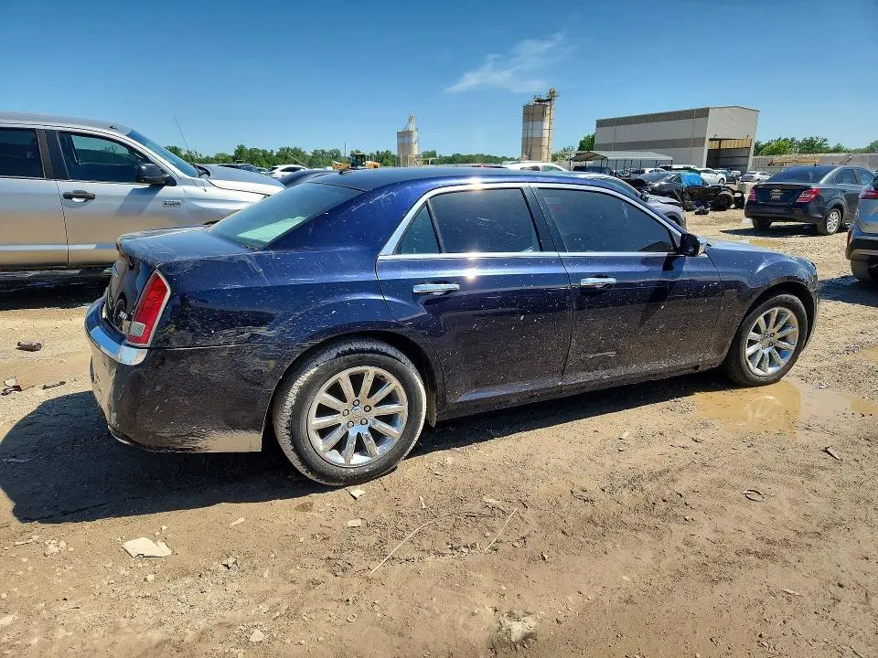 2012 CHRYSLER 300 LIMITED  