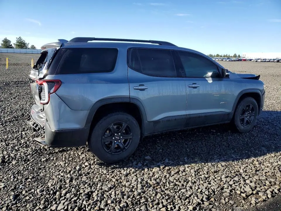 2021 GMC ACADIA AT4  