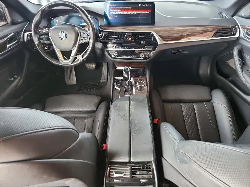 2022 BMW 530 I  