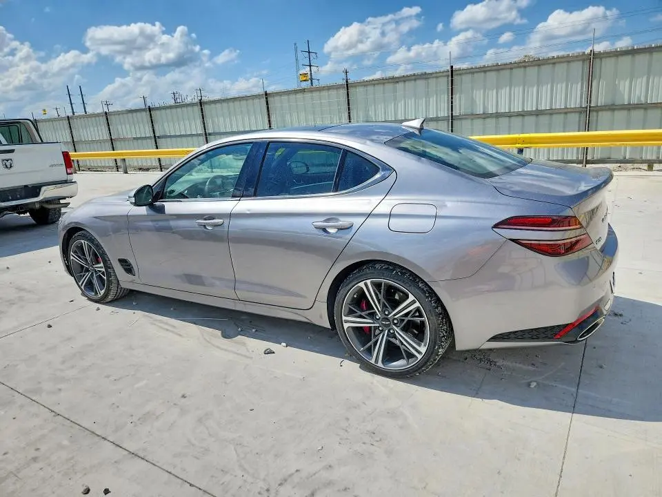 2025 GENESIS G70 2.5T SPORT PRESTIGE  
