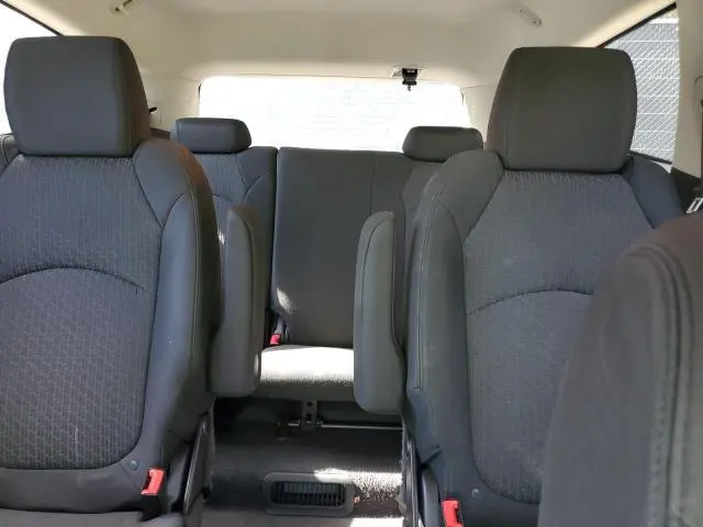 2011 CHEVROLET TRAVERSE LT  