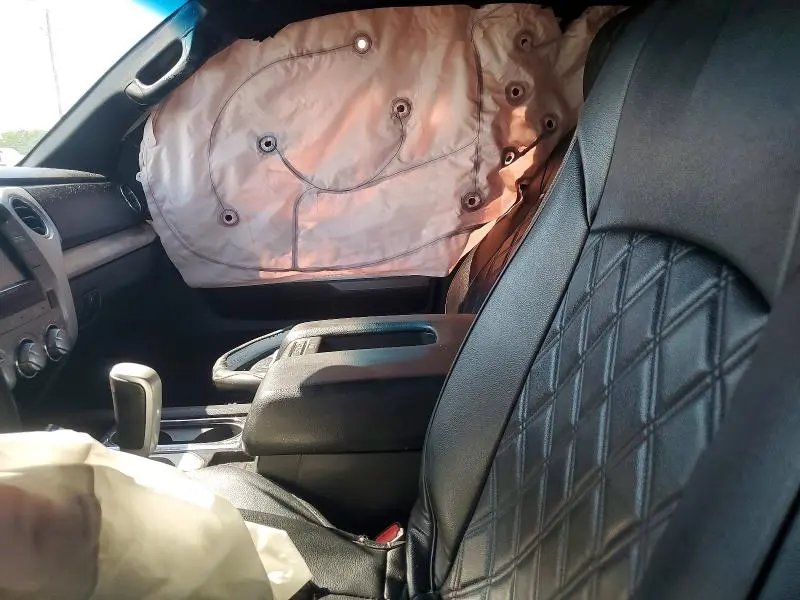 2016 TOYOTA TUNDRA CREWMAX SR5  