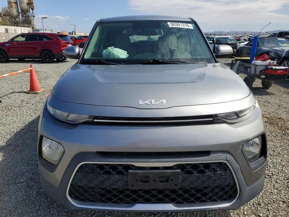 2022 KIA SOUL LX  